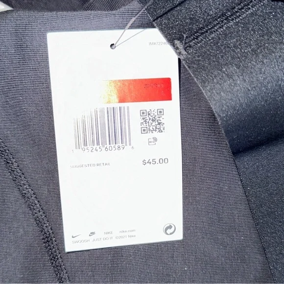 Brand New With Tags Womens Nike Air Bike Shorts Size Large - Picture 4 of 4